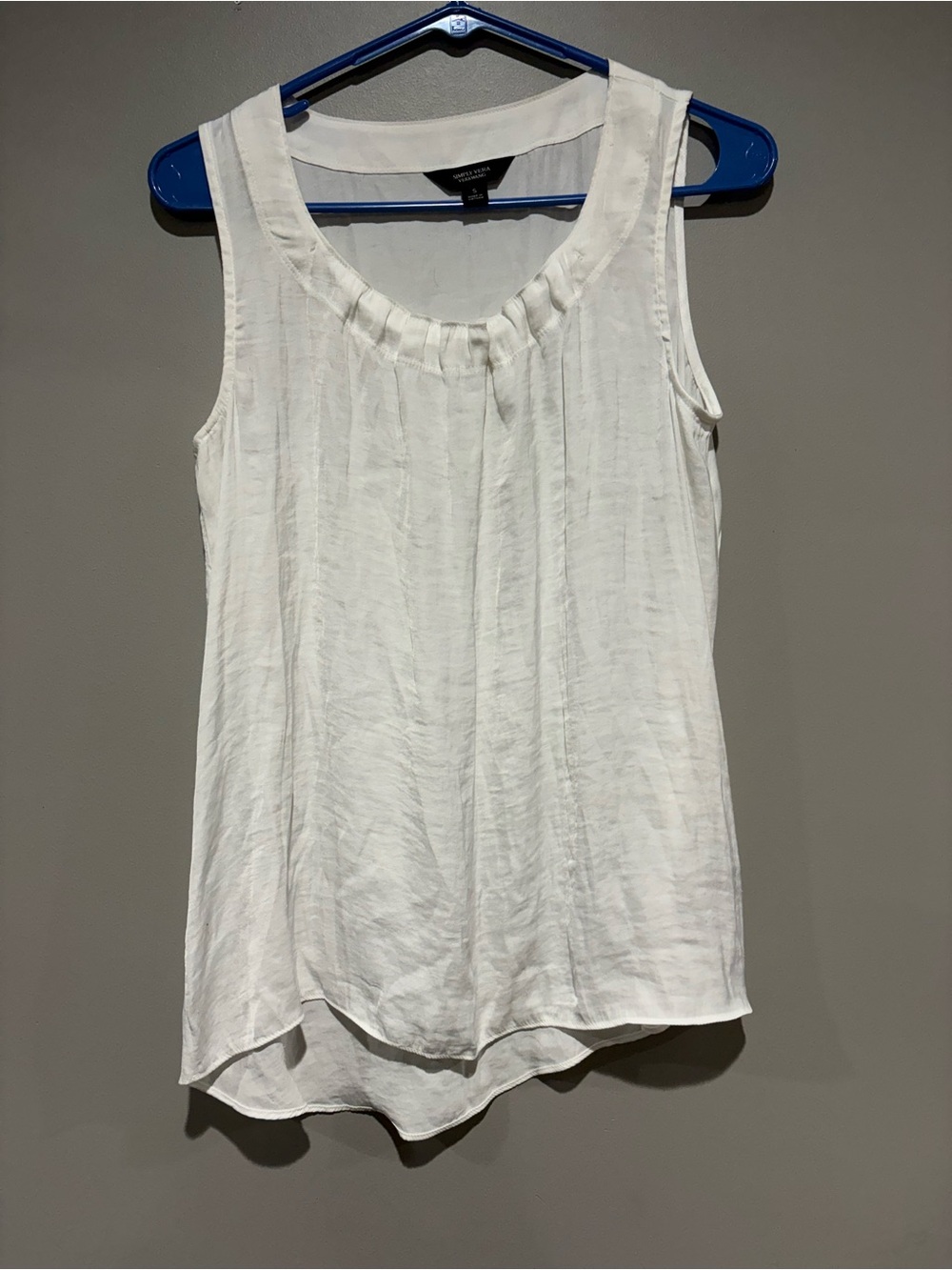 Simply Vera Vera Wang White Sleeveless Tank Top Pleated Neck Small